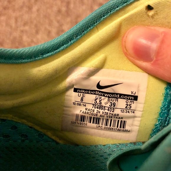 Nike FREE running shoes - Picture 6 of 6